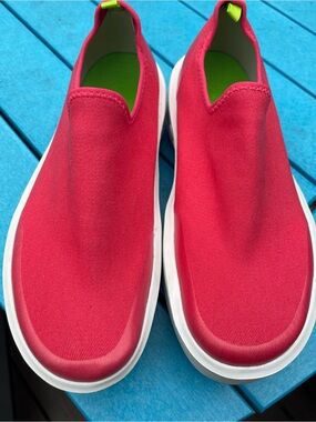 OOFOS Women’s Slip-On Athletic Shoes Red with White Sole and Lime Pull Tab